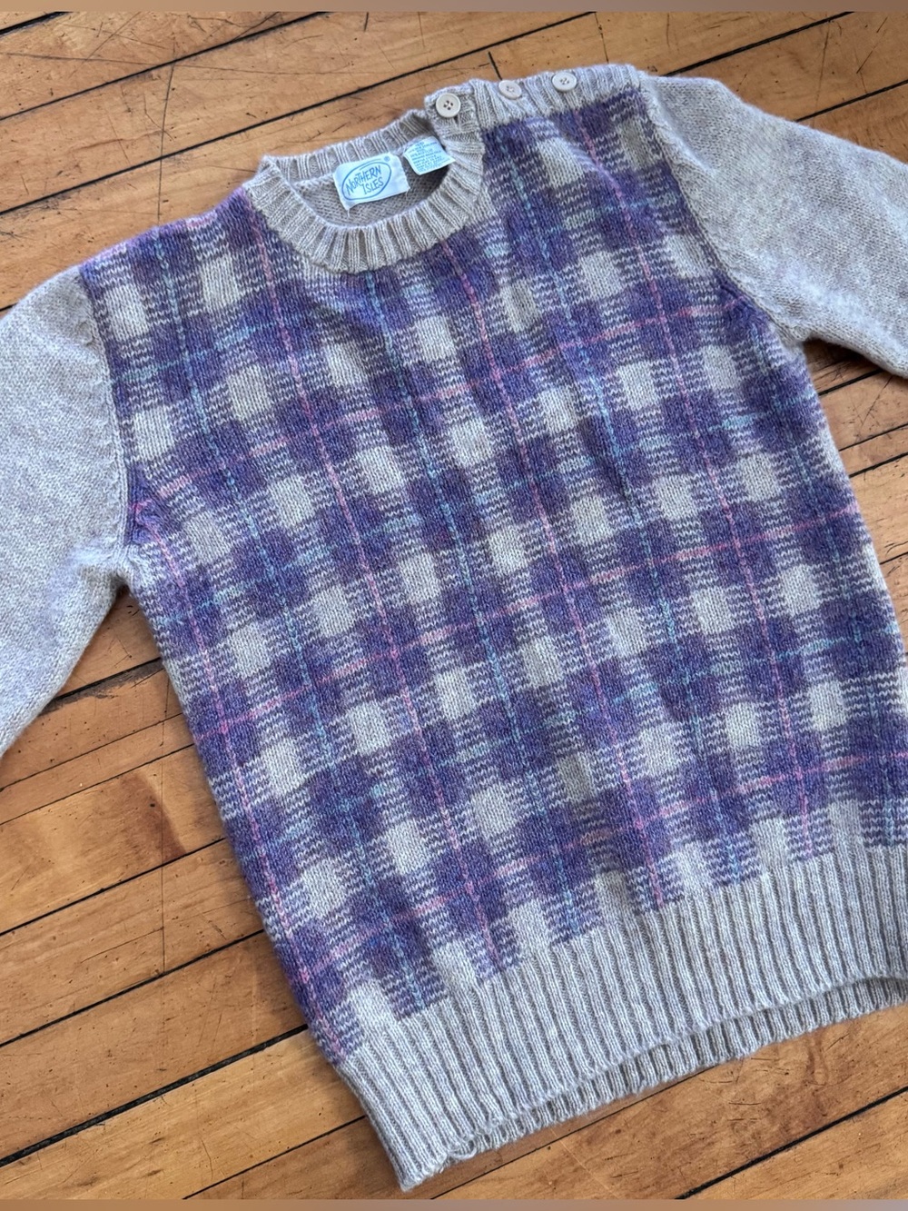 Vintage Northern Isles Pink purple gray plaid Wool Knit Sweater button shoulder